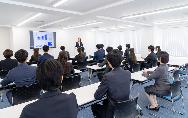社員に社会一般常識やマナーの重要性を理解してほしい、新入社員の教育システムがない